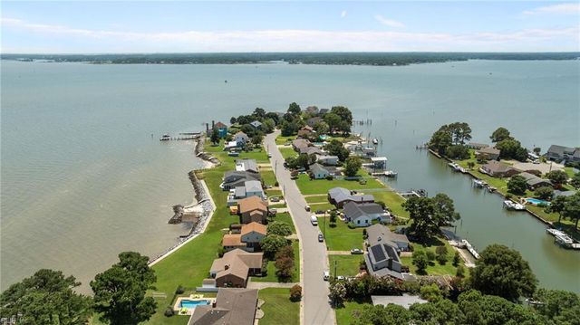 103 York Point DR, Seaford, VA 23696