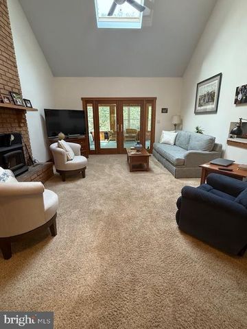 70 DEWALT DRIVE, Mechanicsburg, PA 17050