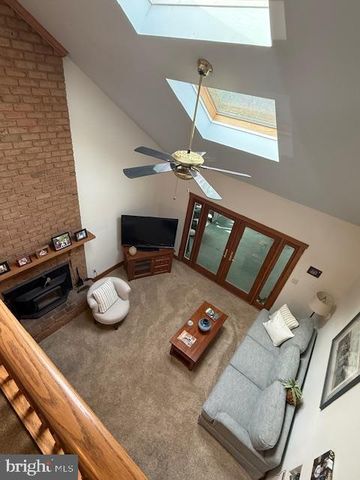 70 DEWALT DRIVE, Mechanicsburg, PA 17050