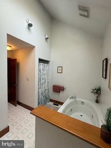 70 DEWALT DRIVE, Mechanicsburg, PA 17050