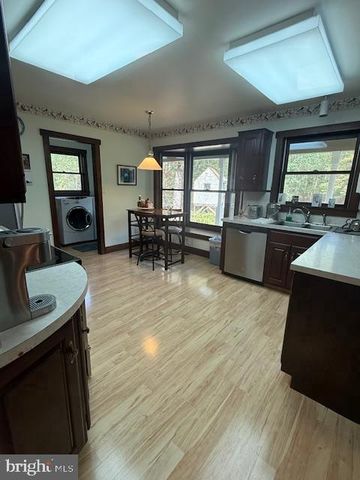 70 DEWALT DRIVE, Mechanicsburg, PA 17050