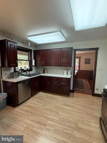 70 DEWALT DRIVE, Mechanicsburg, PA 17050