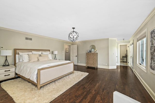 134 E Trillium COURT, Mequon, WI 53092