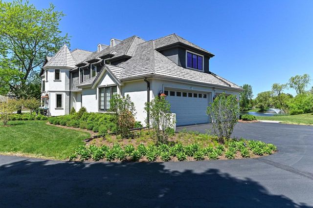 134 E Trillium COURT, Mequon, WI 53092