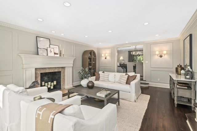 134 E Trillium COURT, Mequon, WI 53092