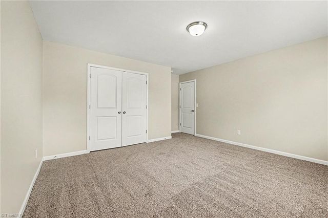 4586 Sun Valley Lane, Kernersville, NC 27284