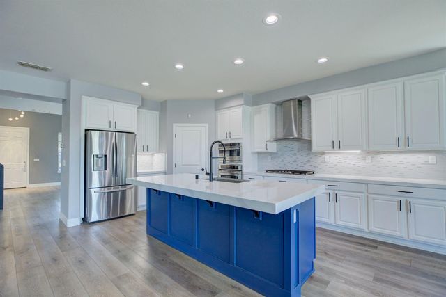 2272 Hartland Cir, Roseville, CA 95747