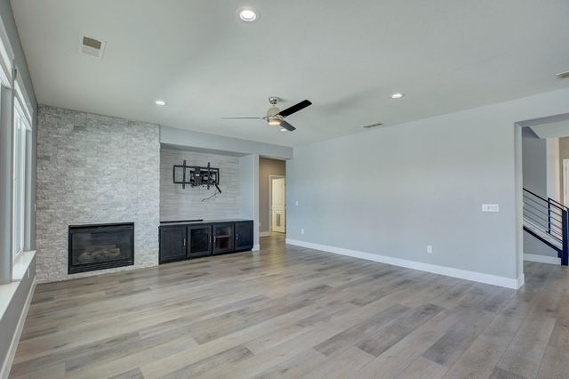 2272 Hartland Cir, Roseville, CA 95747