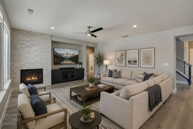 2272 Hartland Cir, Roseville, CA 95747