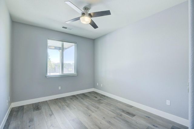 2272 Hartland Cir, Roseville, CA 95747