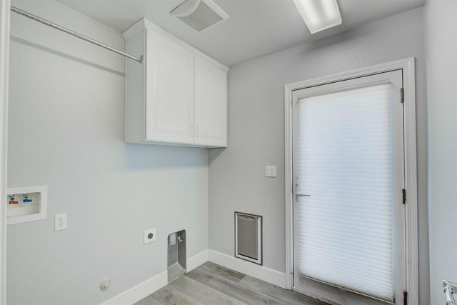 2272 Hartland Cir, Roseville, CA 95747