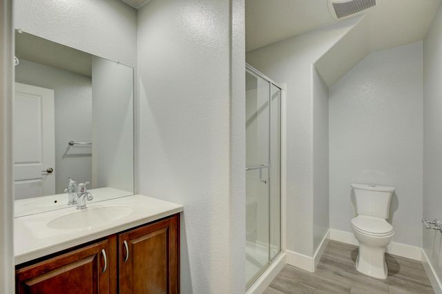 2272 Hartland Cir, Roseville, CA 95747