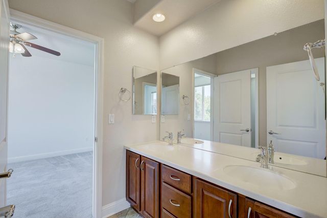 2272 Hartland Cir, Roseville, CA 95747