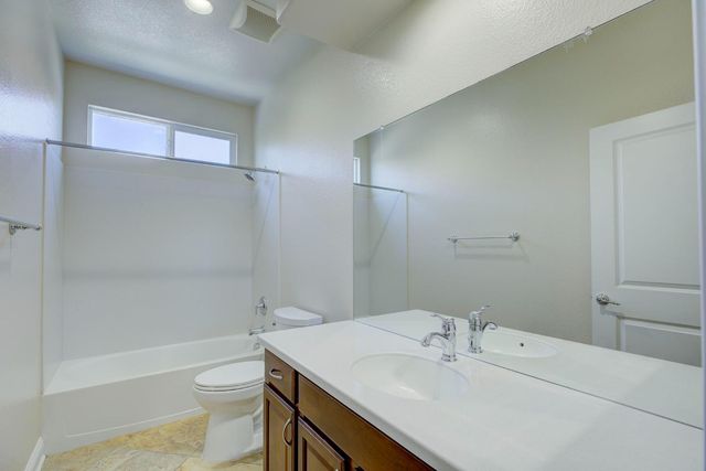 2272 Hartland Cir, Roseville, CA 95747