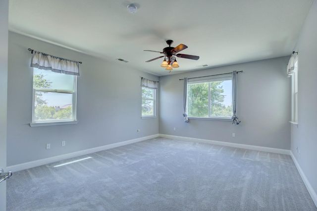 2272 Hartland Cir, Roseville, CA 95747