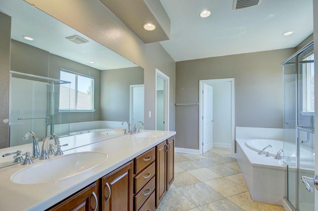 2272 Hartland Cir, Roseville, CA 95747