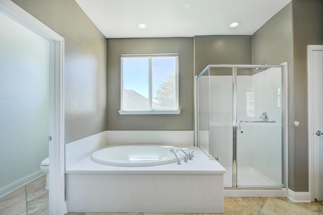 2272 Hartland Cir, Roseville, CA 95747