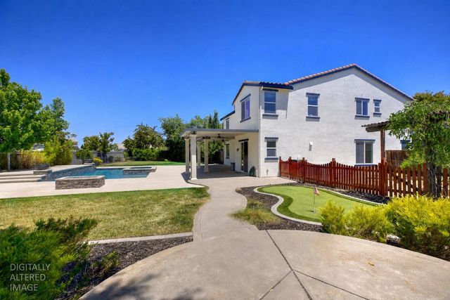 2272 Hartland Cir, Roseville, CA 95747