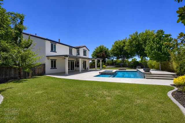 2272 Hartland Cir, Roseville, CA 95747