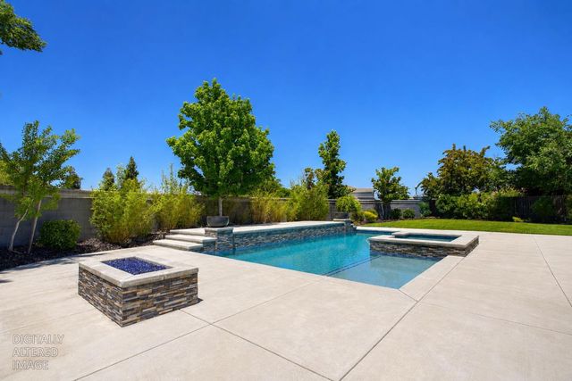 2272 Hartland Cir, Roseville, CA 95747