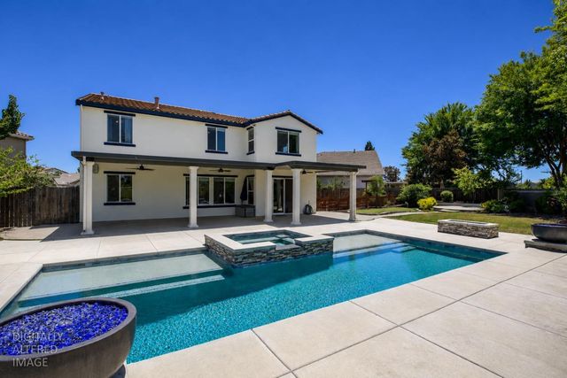 2272 Hartland Cir, Roseville, CA 95747
