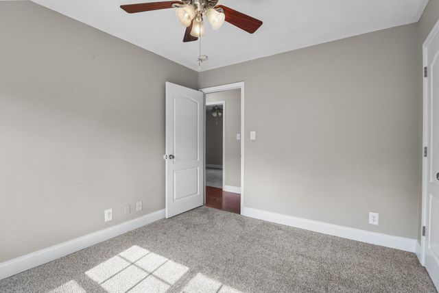 3795 McAllister Dr, Clarksville, TN 37042