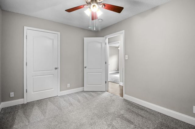 3795 McAllister Dr, Clarksville, TN 37042