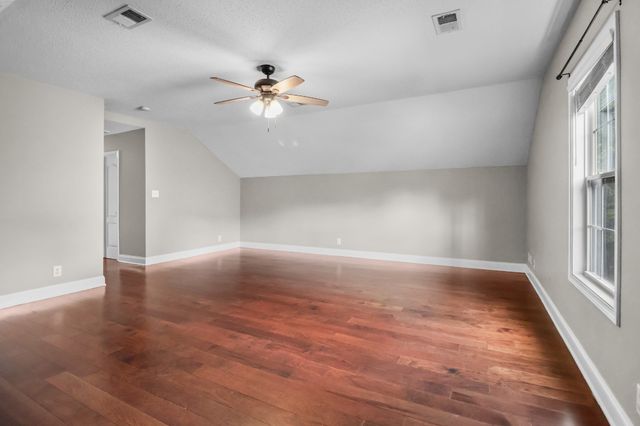 3795 McAllister Dr, Clarksville, TN 37042