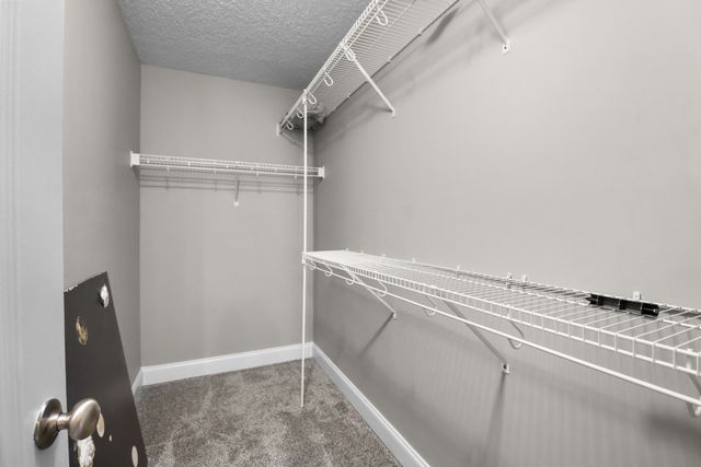 3795 McAllister Dr, Clarksville, TN 37042