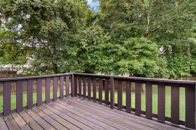 3795 McAllister Dr, Clarksville, TN 37042