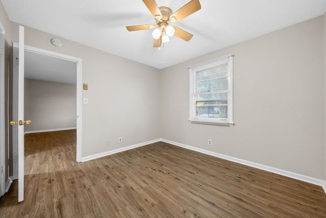 110 Tandy Dr Apt A, Clarksville, TN 37042