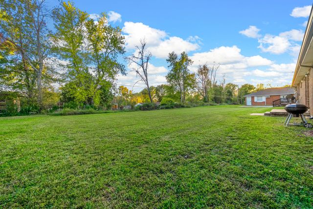 110 Tandy Dr Apt A, Clarksville, TN 37042