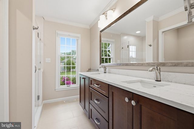 538 PENN MANOR DR, Newark, DE 19711