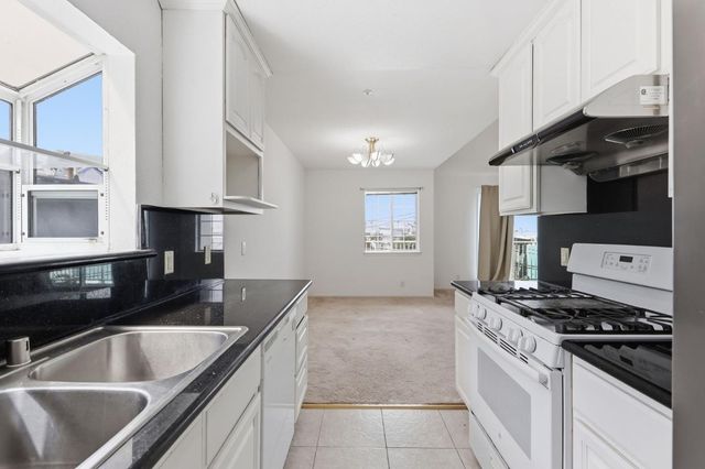 1024 San Luis Circle 722, Daly City, CA 94014