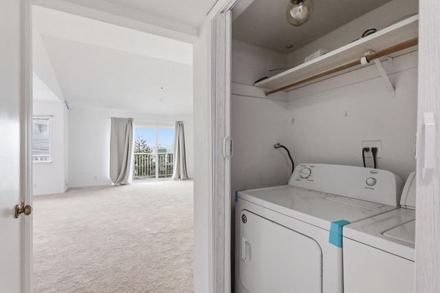 1024 San Luis Circle 722, Daly City, CA 94014
