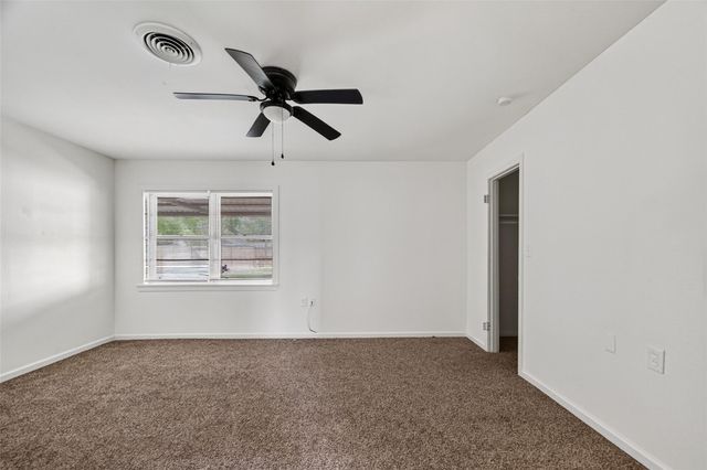 1308 W Dumble Street, Alvin, TX 77511