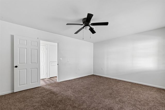 1308 W Dumble Street, Alvin, TX 77511