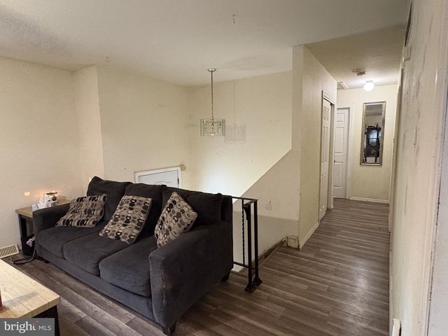 1034 SYKES LN, Williamstown, NJ 08094