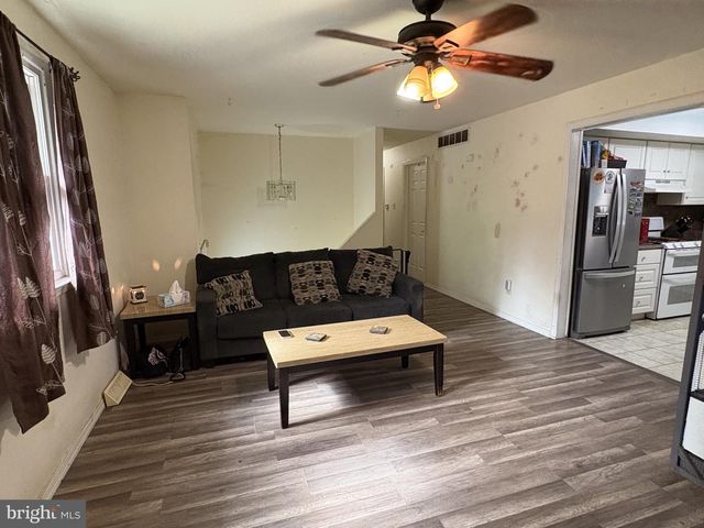 1034 SYKES LN, Williamstown, NJ 08094