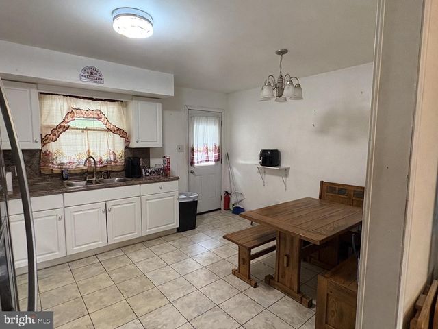 1034 SYKES LN, Williamstown, NJ 08094