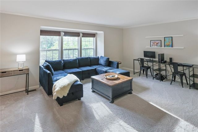 675 Village Green Boulevard East, Adams Twp, PA 16046