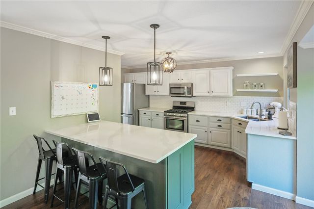 675 Village Green Boulevard East, Adams Twp, PA 16046
