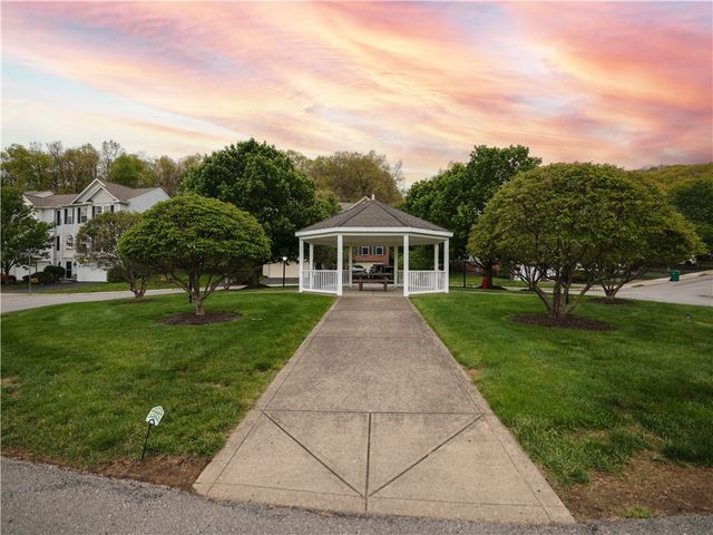 675 Village Green Boulevard East, Adams Twp, PA 16046