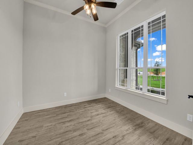305 Wrangler Court, Weatherford, TX 76088