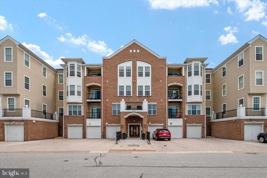 Image 35 of property listing at 8603 WINTERGREEN CT #303, Odenton, MD 21113