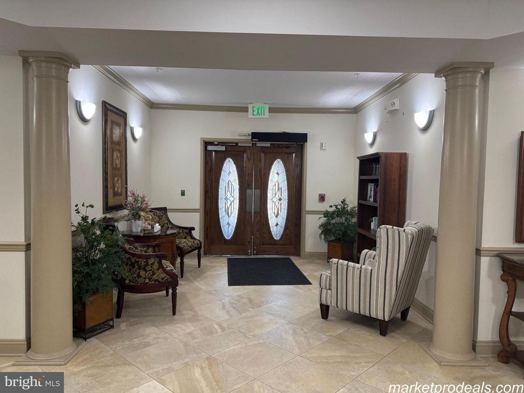 Image 38 of property listing at 8603 WINTERGREEN CT #303, Odenton, MD 21113