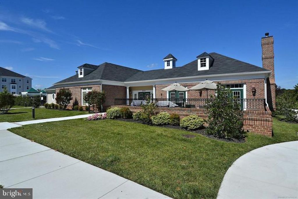 Image 46 of property listing at 8603 WINTERGREEN CT #303, Odenton, MD 21113