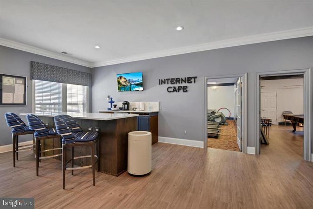 Image 51 of property listing at 8603 WINTERGREEN CT #303, Odenton, MD 21113