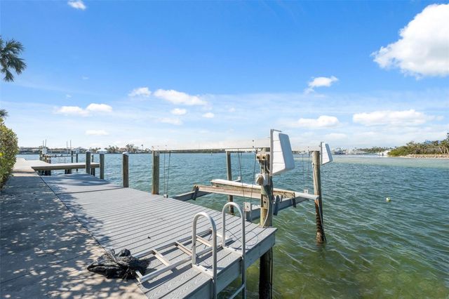 727 KEY ROYALE DRIVE, Holmes Beach, FL 34217