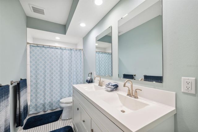 727 KEY ROYALE DRIVE, Holmes Beach, FL 34217